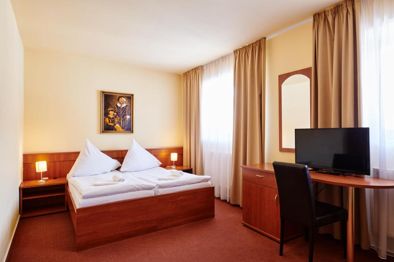 וימפרק Hotel Zlata Hvezda מראה חיצוני תמונה