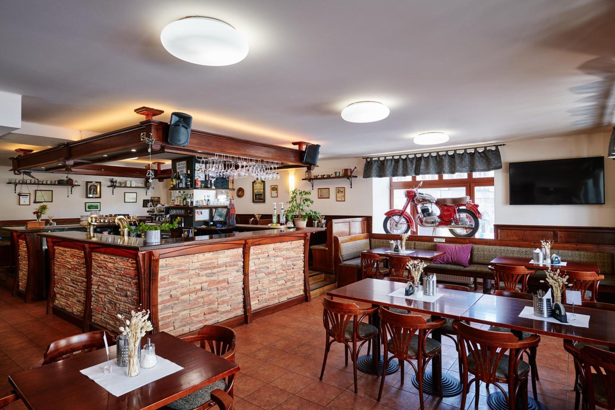 וימפרק Hotel Zlata Hvezda מראה חיצוני תמונה