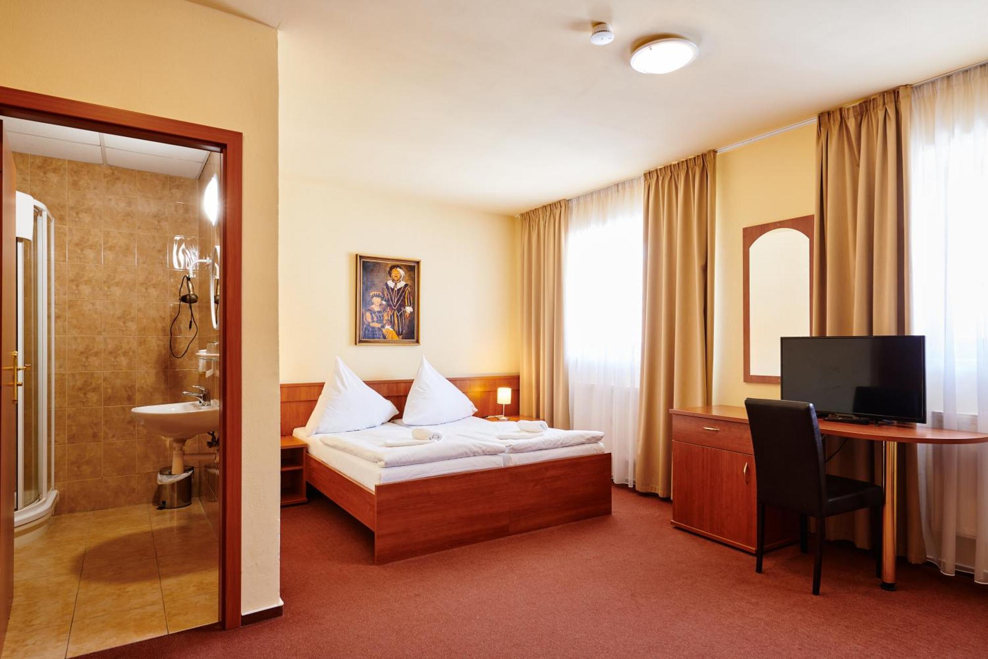 וימפרק Hotel Zlata Hvezda מראה חיצוני תמונה
